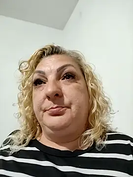 clarabbw47 online show from April 2026 09:41:02 PM