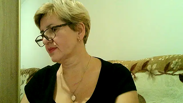 Dana4921 online show from November 2025 05:07:01 PM