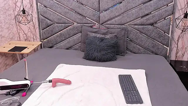 Snapshot of SASHA_BROWNIE__ chatting on March 2026 07:32:02 PM SASHA BROWNIE online show from March 2026 07:32:02 PM