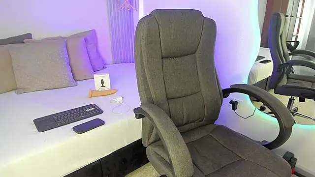 j deex online show from October 2025 04:15:02 PM