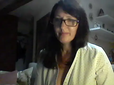 Snapshot of Elena48324 chatting on September 2025 04:52:01 PM Elena48324 online show from September 2025 04:52:01 PM