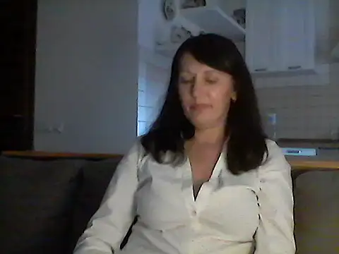 Snapshot of Elena48324 chatting on October 2025 02:45:02 PM Elena48324 online show from October 2025 02:45:02 PM
