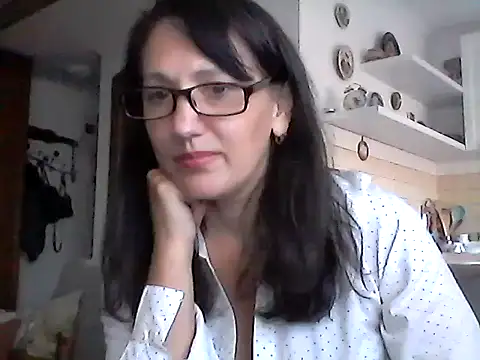 Elena48324 online show from November 2025 01:33:02 PM