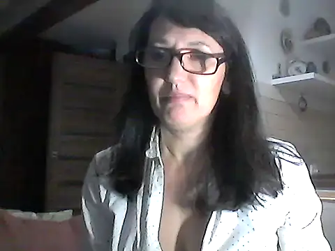 Elena48324 online show from February 2026 06:24:02 PM