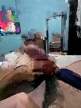 Snapshot of Saraiva2002 chatting on February 2026 06:15:01 PM Saraiva2002 online show from February 2026 06:15:01 PM