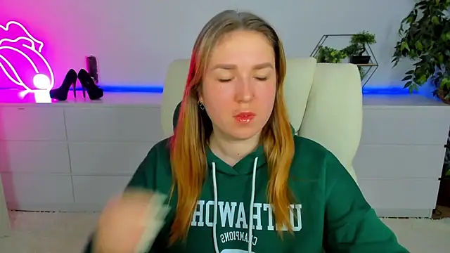 Sofii darling online show from February 2026 05:42:02 PM