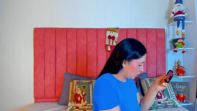 ashley Olsen online show from November 2025 03:16:02 AM