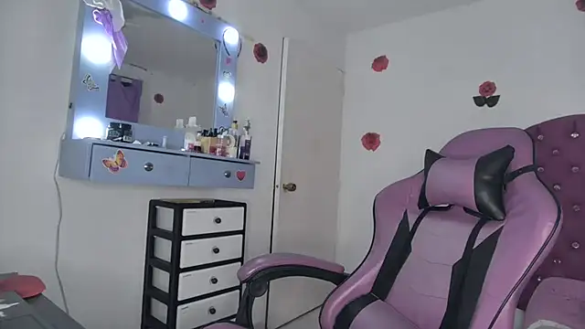 soffy rosses online show from April 2026 02:28:01 AM