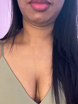 Snapshot of tamil_Aarathi chatting on April 2026 06:21:01 PM tamil Aarathi online show from April 2026 06:21:01 PM