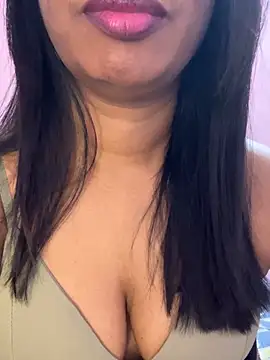 Snapshot of tamil_Aarathi chatting on May 2026 08:39:01 PM tamil Aarathi online show from May 2026 08:39:01 PM