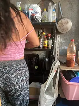 Snapshot of karysweetbeaury chatting on February 2026 09:29:02 PM karysweetbeaury online show from February 2026 09:29:02 PM