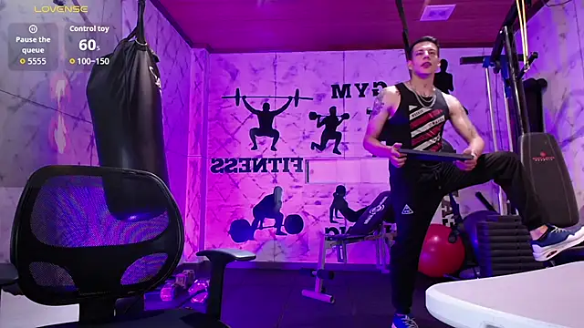 Dustin Sonne online show from September 2025 03:33:02 AM