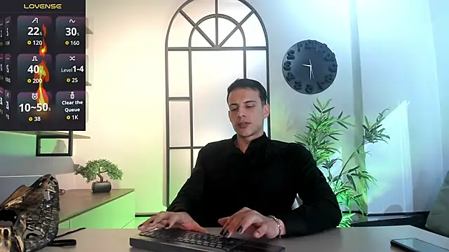 Dustin Sonne online show from October 2025 03:28:02 AM