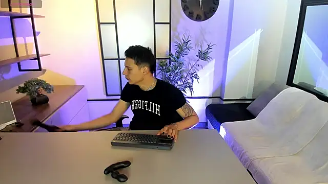 Dustin Sonne online show from October 2025 03:39:02 AM