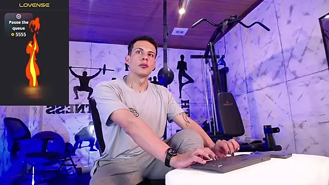 Dustin Sonne online show from October 2025 03:53:02 AM