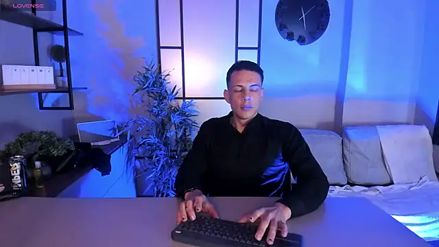 Dustin Sonne online show from November 2025 03:42:02 AM