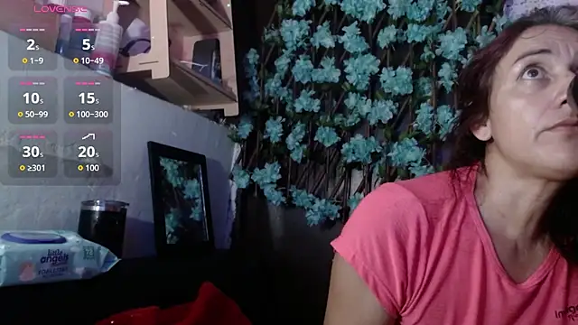 darling hott online show from October 2025 11:44:01 AM