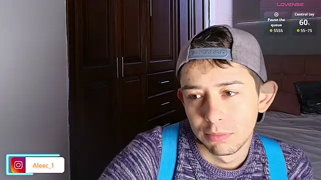 Aleecandrews online show from October 2025 07:16:01 PM