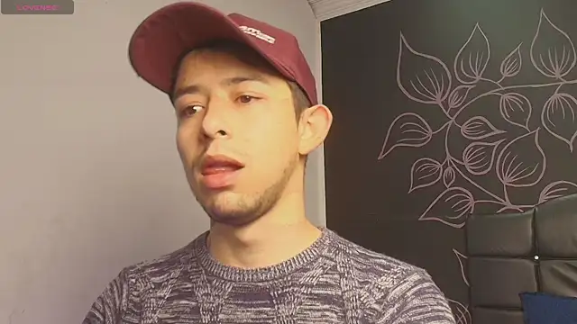 Aleecandrews online show from November 2025 07:23:01 PM