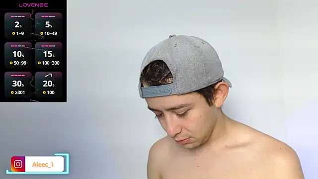 Aleecandrews online show from December 2025 08:48:01 PM