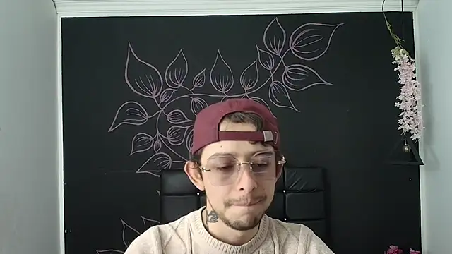 Aleecandrews online show from January 2026 07:08:02 PM