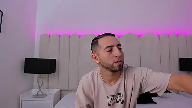 Lushian  online show from September 2025 03:34:01 PM