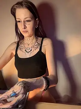 Seductively4 20 online show from April 2026 04:06:02 AM