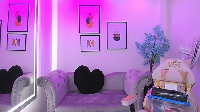 Alicia leclair online show from October 2025 03:38:01 AM