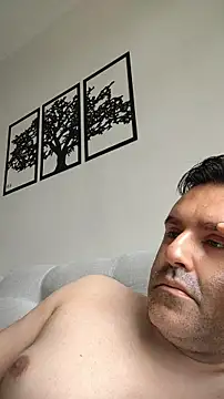 LeoMaduroSP online show from February 2026 01:32:02 PM