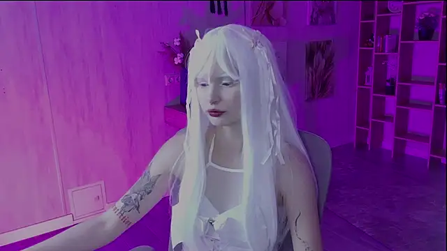 Snapshot of AvaDaviis chatting on October 2025 07:51:02 AM AvaDaviis online show from October 2025 07:51:02 AM