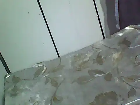 Snapshot of 20cmloiro chatting on November 2025 04:15:02 AM 20cmloiro online show from November 2025 04:15:02 AM