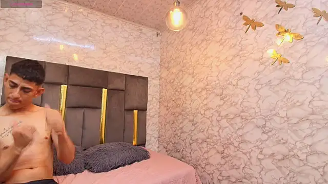 Liam and Barbie online show from October 2025 04:13:02 AM