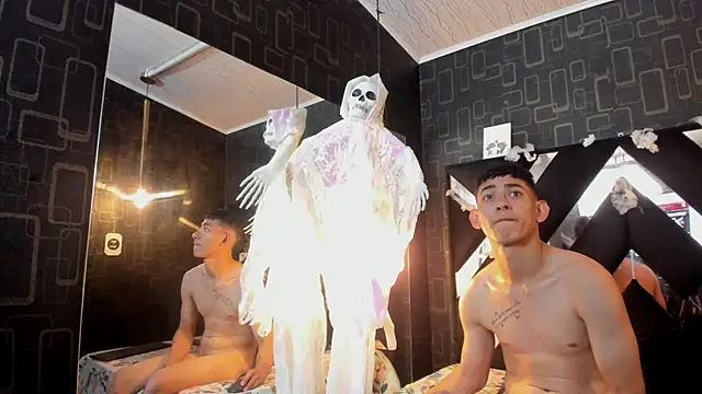 Liam and Barbie online show from October 2025 03:40:02 AM