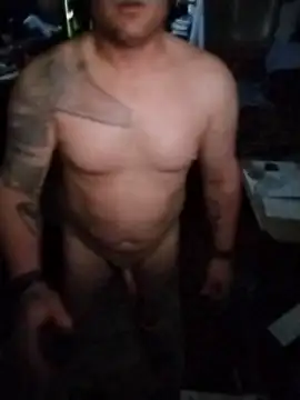 Snapshot of JoeyUhOh chatting on December 2025 07:53:02 PM JoeyUhOh online show from December 2025 07:53:02 PM