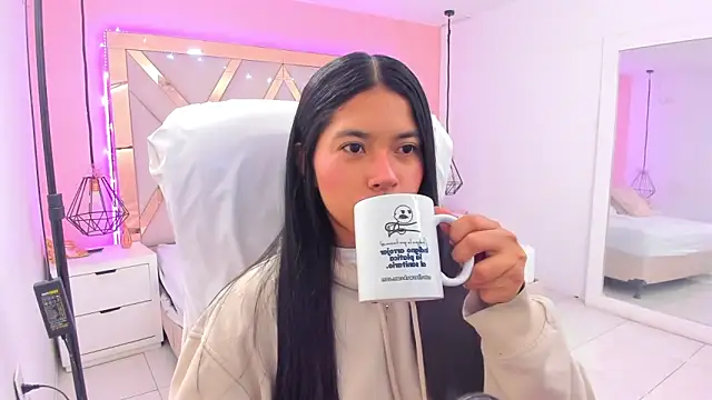 samantaa shy online show from April 2026 03:12:01 AM