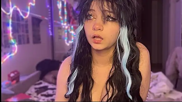 Snapshot of nikoli_naw chatting on October 2025 02:12:01 PM nikoli naw online show from October 2025 02:12:01 PM