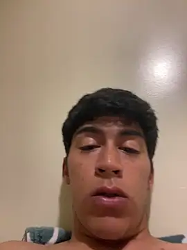 BadboyXXXMZ online show from April 2026 04:09:02 AM