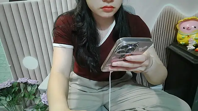 Emachiii online show from October 2025 01:03:02 AM