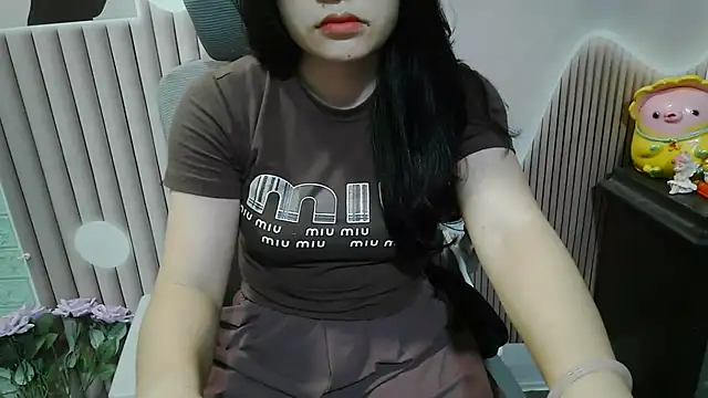 Emachiii online show from October 2025 05:50:02 AM