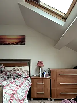 Snapshot of Woodchip chatting on October 2025 07:06:02 AM Woodchip online show from October 2025 07:06:02 AM