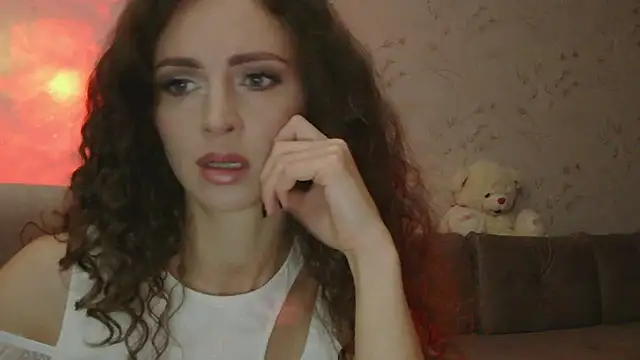 Amber Carrol online show from November 2025 05:24:01 PM