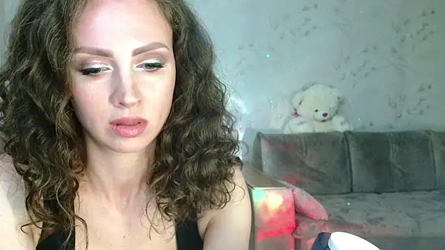 Amber Carrol online show from May 2026 05:43:01 PM