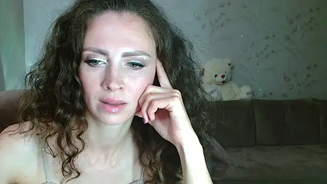 Amber Carrol online show from June 2026 08:15:02 PM