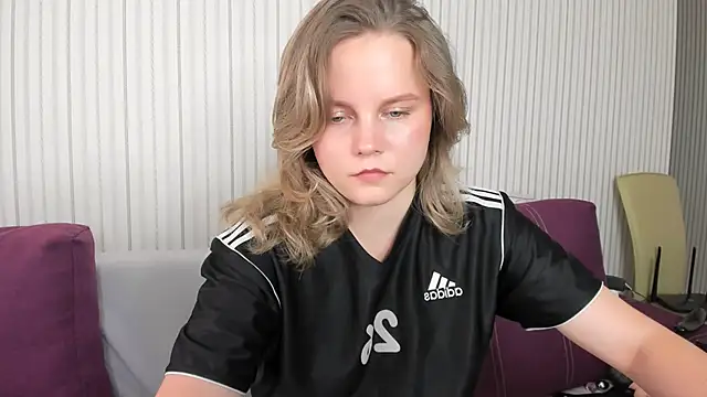 Snapshot of milalapka chatting on September 2025 10:06:02 AM milalapka online show from September 2025 10:06:02 AM