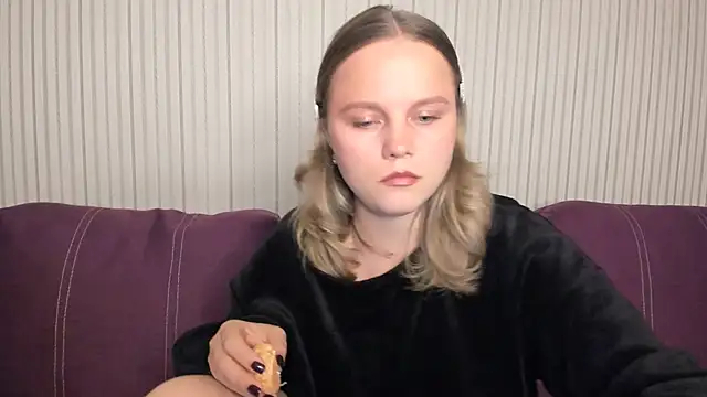 Snapshot of milalapka chatting on September 2025 06:46:01 PM milalapka online show from September 2025 06:46:01 PM