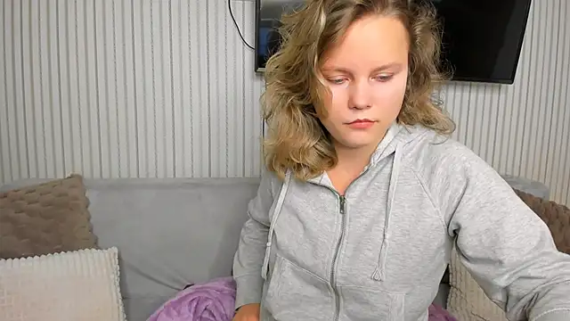 Snapshot of milalapka chatting on October 2025 06:12:01 AM milalapka online show from October 2025 06:12:01 AM