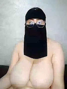 Snapshot of Arabic-loka chatting on October 2025 01:28:01 PM Arabic-loka online show from October 2025 01:28:01 PM