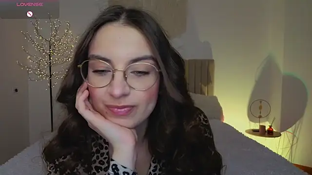 Real cutie1 online show from April 2026 12:53:02 PM