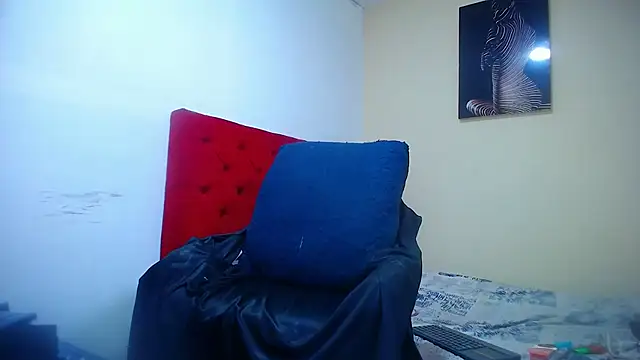 blondehot5v online show from June 2026 07:09:01 PM