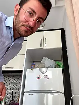 Snapshot of emredenizz07 chatting on October 2025 09:18:02 AM emredenizz07 online show from October 2025 09:18:02 AM